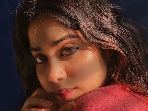 Janhvi Kapoor style tips lessons you can take from Dhadak actress 