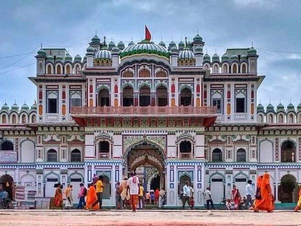 Intresting Facts About Janakpur Temple Nepal, Janakpur Temple Nepal, About janki mandir Nepal, importance of janaki temple, why is janaki temple called naulakha temple, who built janki mandir Nepal, janaki temple photo, जानकी मंदिर नेपाल, जानकी मंदिर नेपा