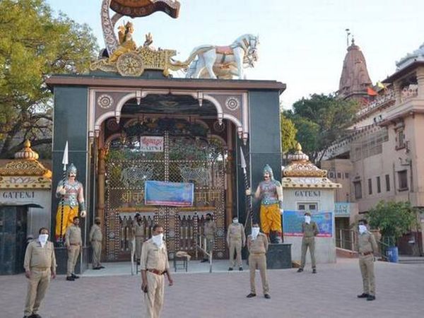 Krishna janmabhoomi case : Plea in Mathura court for survey of Agra Masjid