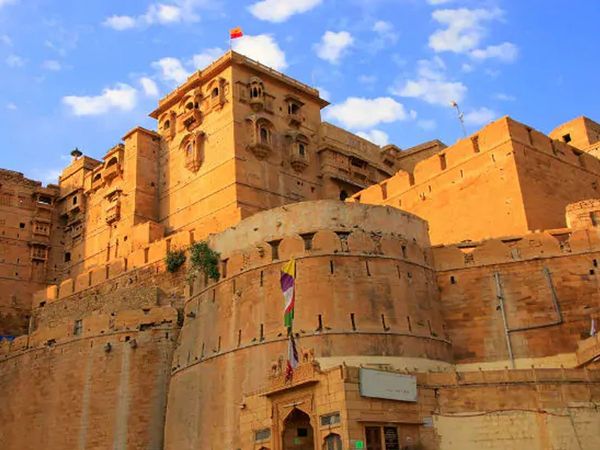 Jaisalmer Tourism Visit tourists place How to reach 