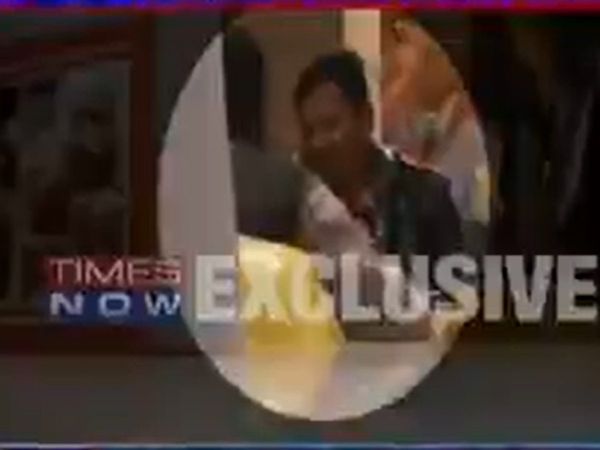 Espionage case : video of Pak diplomat with a spy Undeniable proof of Pakistan duplicity