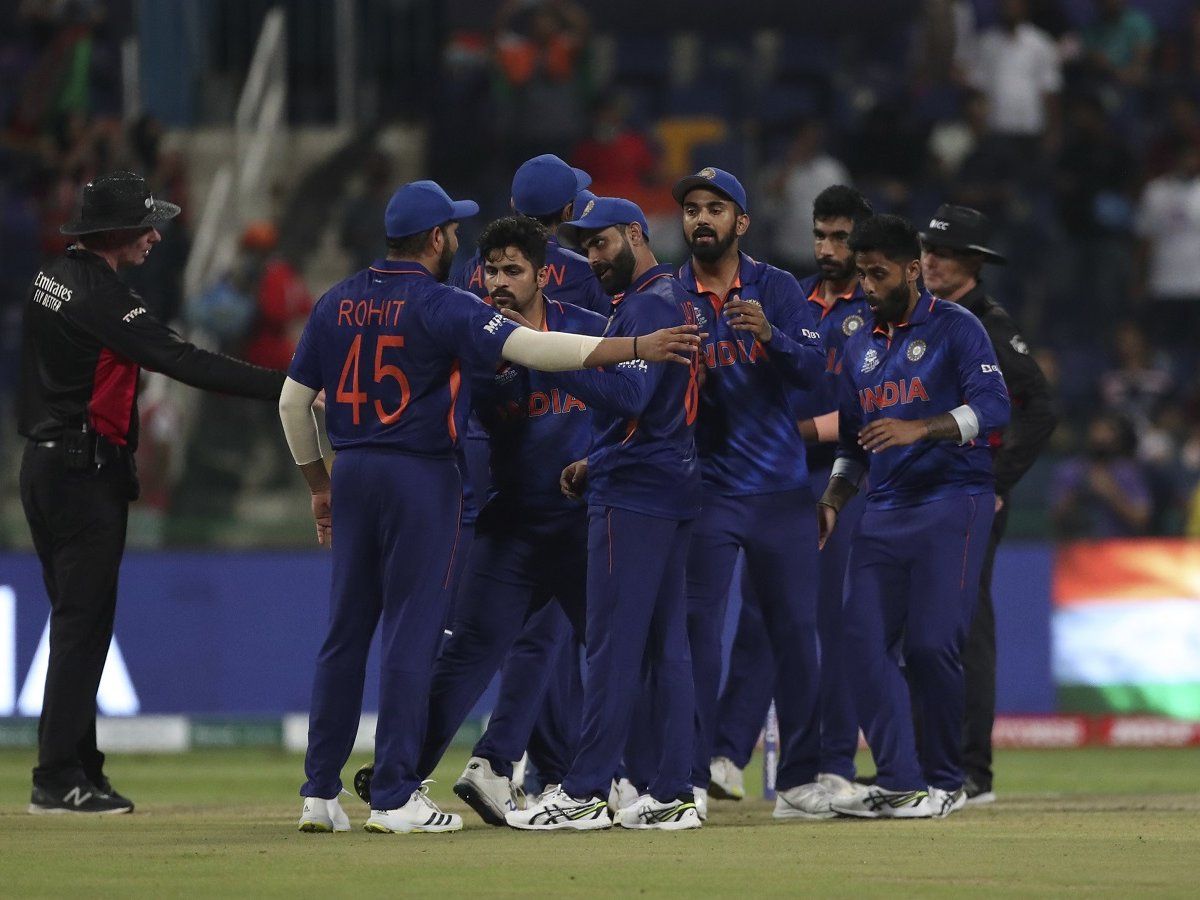 रोहित शर्मा होंगे कप्तान, दक्षिण अफ्रीका के खिलाफ वनडे सीरीज में इन 15 खिलाड़ियों को मिल सकता है मौका
