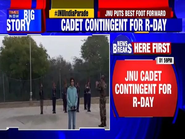 Republic Day : JNU NCC cadets gear up for parade Video, गणतंत्र दिवस : JNU में दिखेगी तिरंगे की आन-बान और शान, परेड में शामिल होंगी NCC छात्राएं   