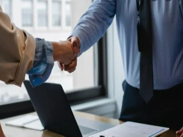 candy lover earn 78 lakh per year company Offer Weird Job