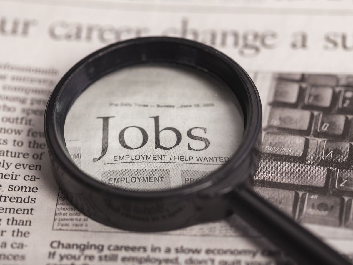 SBI Clerk Recruitment 2022: एसबीआई जल्द कर सकता है क्लर्क के पदों पर बंपर भर्ती का ऐलान, जानें चयन प्रक्रिया समेत अन्य डिटेल्स