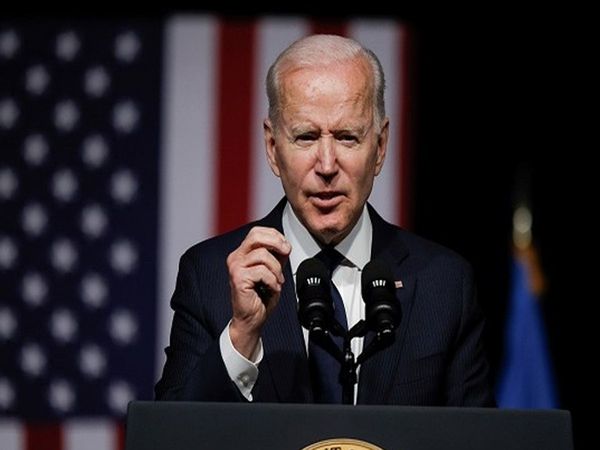 Biden says US mulling to extend Afghanistan evacuation mission