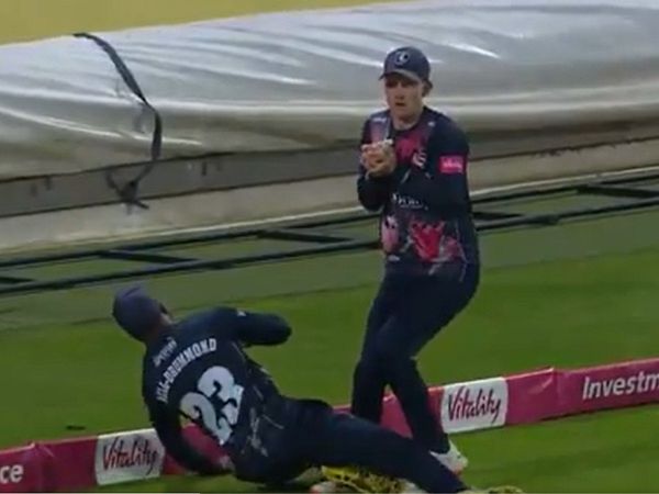 jordan cox Catch in Vitality Blast Final
