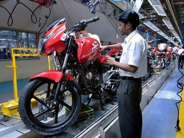 Bajaj Auto sales down 33 percent in July, reducing 2.55 lakh units