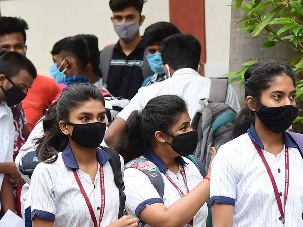 Delhi सरकार का स्कूल खोलने का फैसला, क्या बोले पेरेंट्स? Times Now Navbharat