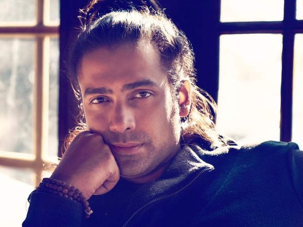 Social media user demand to arrest Jubin Nautiyal trending for association with criminal Jai Singh