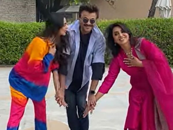 Jug Jugg Jeeyo, Anil Kapoor, Kiara Advani, Neetu Kapoor, JugJug Jeeyo Movie see anil kapoor reaction when kiara advani and neetu kapoor tried to touch his feet