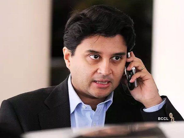 Jyotiraditya scindia family tree life wife children political career  