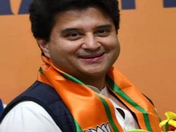 Jyotiraditya scindia ने ट्विटर प्रोफाइल में बदलाव से किया इंकार, बोले- यह महज अफवाह