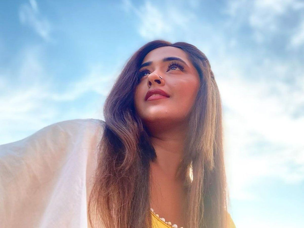 Kajal Raghwani Controversy: कई विवादों से जुड़ चुका है काजल राघवानी का नाम, लग चुके हैं ये आरोप