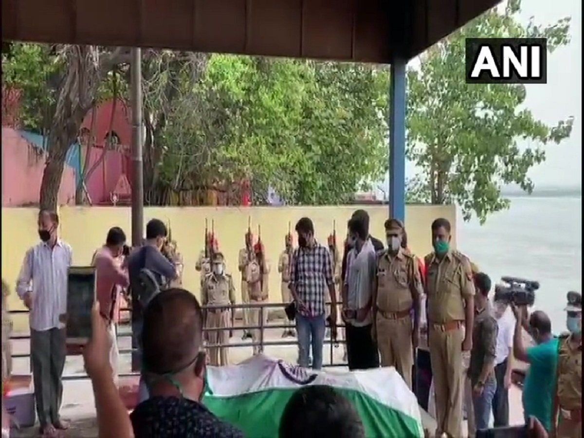 कानपुर मुठभेड़ केस में यूपी पुलिस का बड़ा बयान, स्थानीय थाने का पूरा स्टॉफ संदेह के घेरे में
