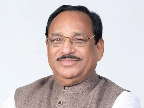 Madhya Pradesh Congress leader Kantilal Bhuria says BJP leaders drink alcohol from Ram temple donations