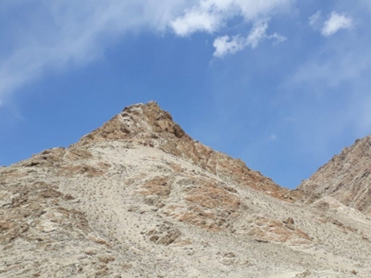LAC पर जारी गतिरोध के बीच लेह में अनिश्चितता, घबराहट का माहौल