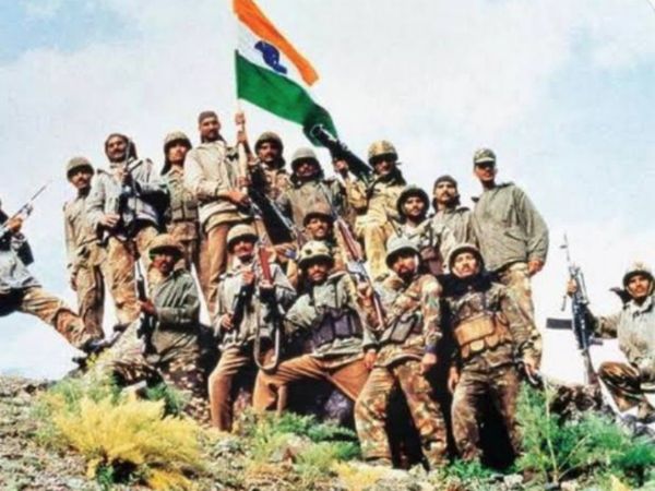 Paying tribute to the brave soldiers by sharing videos and pictures