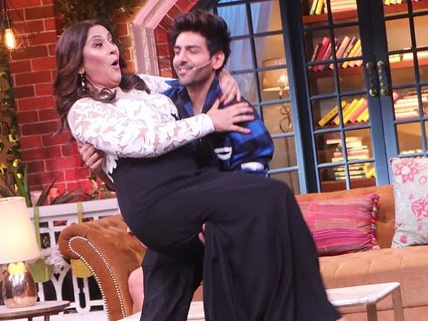 Kartik Aaryan lifts Archana Puran Singh