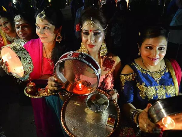 Karwa Chauth 2020 Date and Muhurat