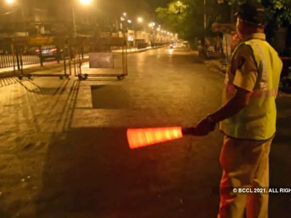 Kerala Night Curfew:केरल में रात 10 बजे से सुबह 6 बजे तक 'नाइट कर्फ्यू' लगाया गया, सोमवार से होगा लागू