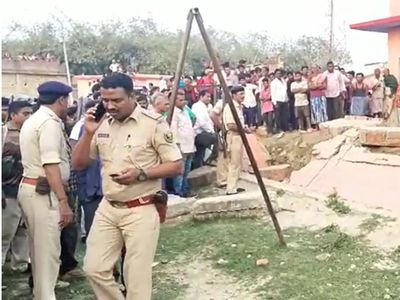 Bihar : School wall collapsed in Khagaria, Six labourers dead Bihar : School wall collapsed in Khagaria, Six labourers dead