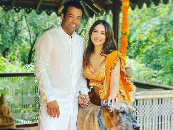 kim sharma and leander paes