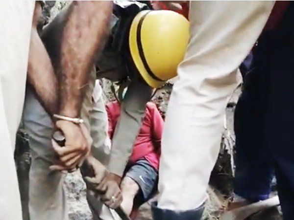 Kinnaur Landslide Rescue:हादसे के बाद आईटीबीपी के जवानों ने ऐसे बचाई एक शख्स की जान, सामने आया VIDEO