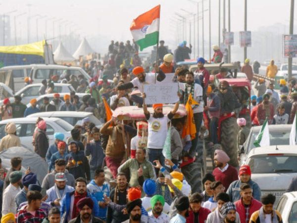 Farms Laws: क्या आज निकलेगा समाधान, बातचीत के बीच सियासत भी तेज