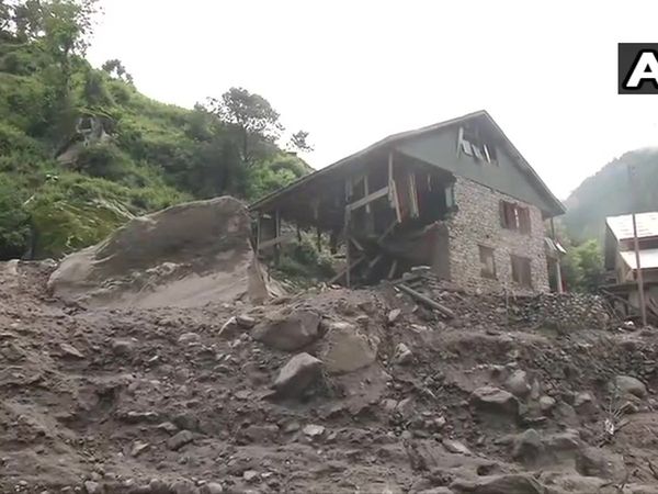 Kishtwar : 7 Dead After Cloudburst Search Operations Underway in Honzar Dachhan area