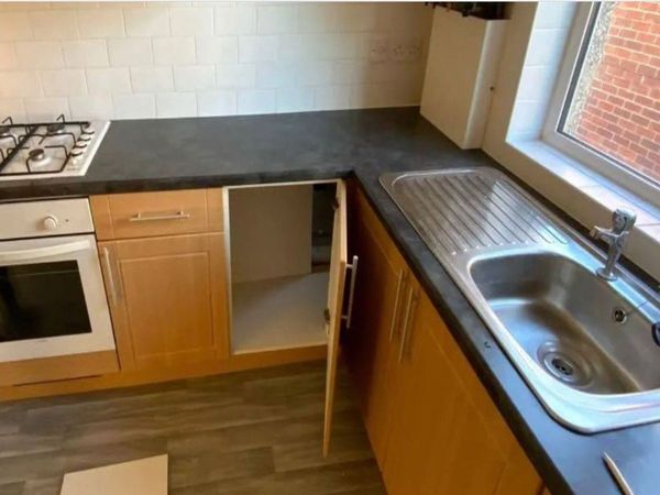Couple find secret room hidden behind kitchen cupboard Know About Truth