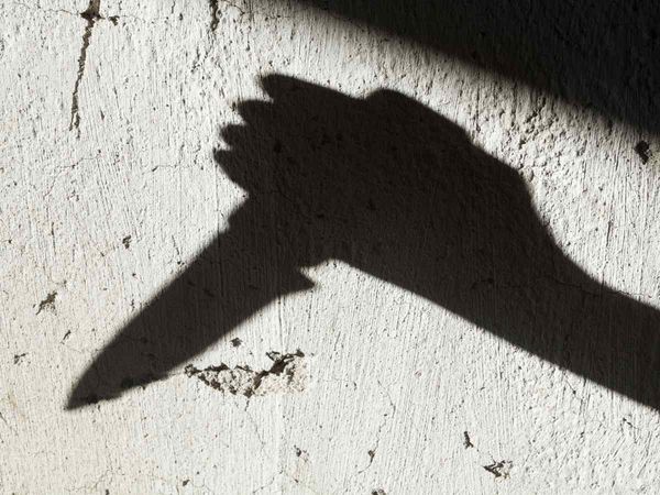 Youth stabs friend for not buying beer in Bengaluru accused absconding after attack