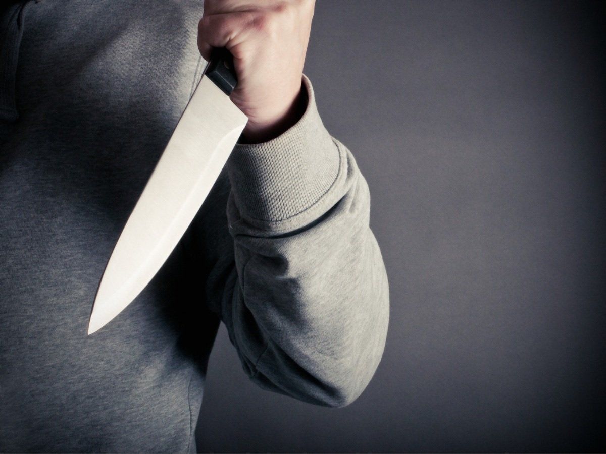 Mumbai Crime: बॉस ने कहा- दूसरी नौकरी ढूंढ लो तो कर्मचारी ने घोंप दिया चाकू, मुंबई में दिल दहला देने वाला मामला