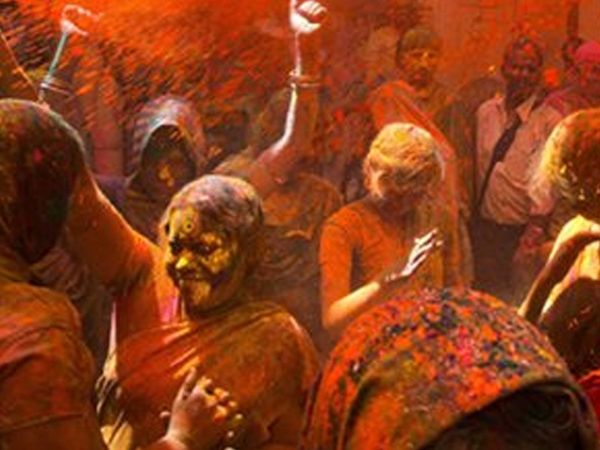 विश्व प्रसिद्ध है बरसाने की लड्डू वाली होली 