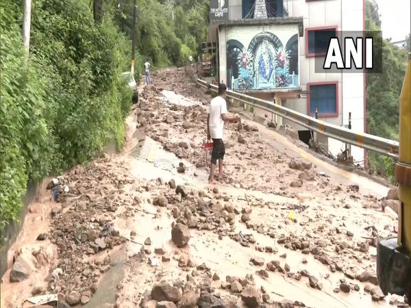 Uttarakhand, Himachal Pradesh, Cloud Burst, Land Slide, SDRF Team