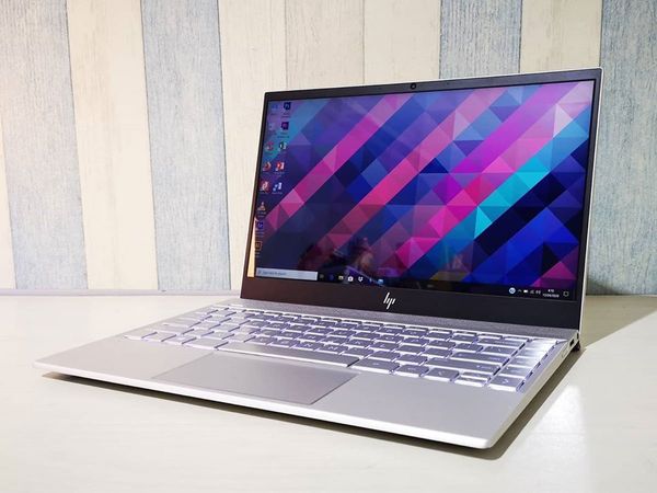 clean your laptop and keyboard safely