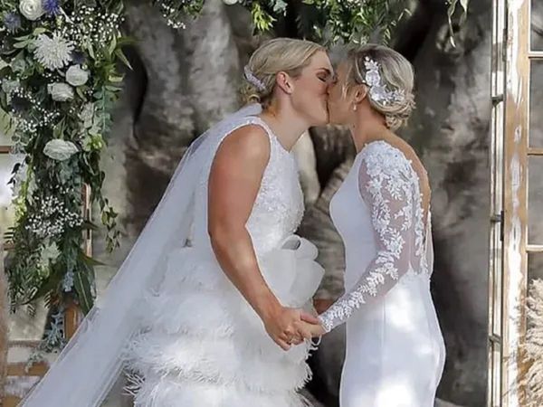 laura harris and delissa kimmince