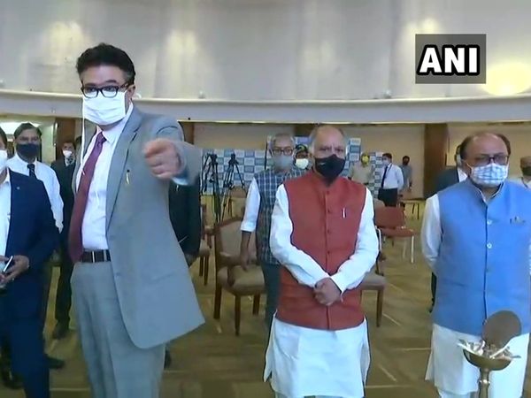 UP CM to attend Lucknow municipal body bond listing in BSE tomorrow