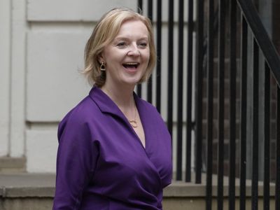 Liz Truss cabinet : no white man in key cabinet post Suella to be only PIO minister? Liz Truss cabinet : no white man in key cabinet post Suella to be only PIO minister?