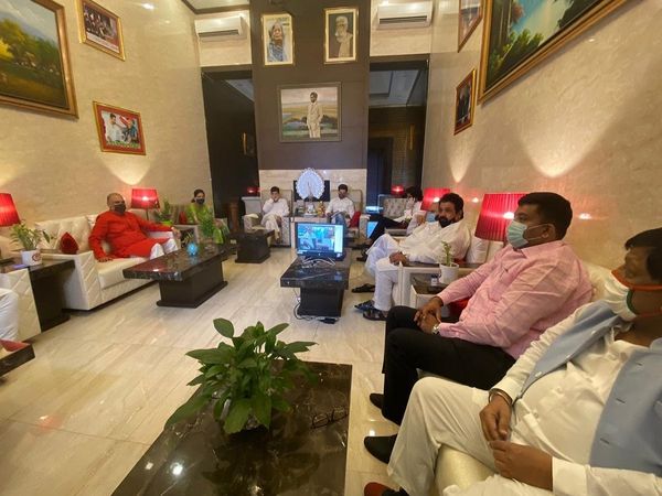 Chirag Paswan on NDA: क्या एनडीए का हिस्सा बनी रहेगी एलजेपी, महत्वपूर्ण बैठक जारी