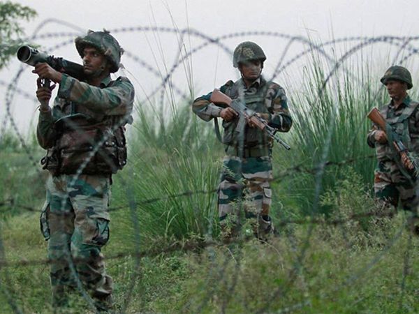 Budgam attack: 2 security personnel including a police officer and 4 civilians injured