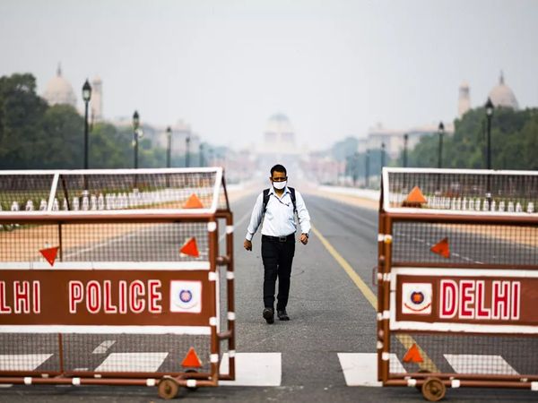 SC Urges Centre, states to seriously consider lockdown to curb spread of Corona 