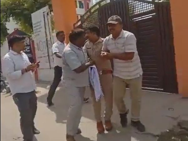 Lucknow Corrupt Police Officer News