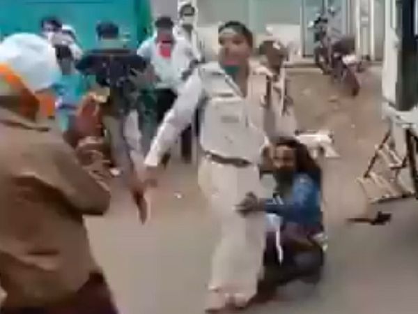 मध्‍य प्रदेश में 'ग्रंथी' की बेरहमी से पिटाई, सुखबीर सिंह बादल ने वीडियो शेयर कर की कार्रवाई की मांग