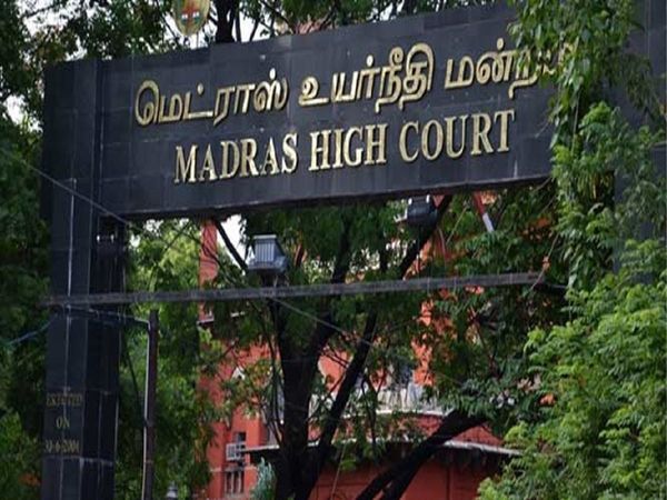 E Palaniswami, O Panneerselvam,Madras highcourt, general council election