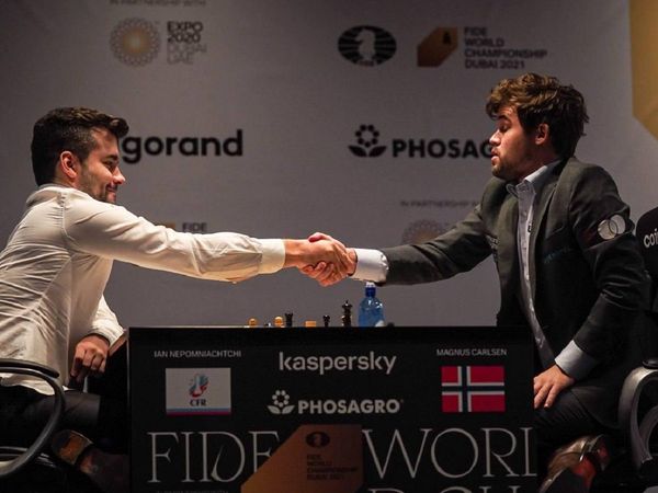 Magnus Carlsen wins FIDE World Chess Championship title