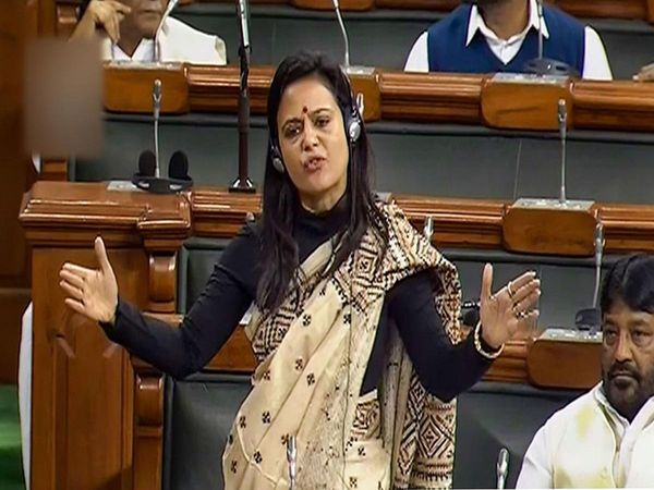 Mahua Moitra: दिल्ली पुलिस से टीएमसी सांसद महुआ मोइत्रा का सवाल, जब सुरक्षा मांगी नहीं तो दी क्यों
