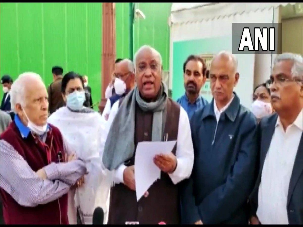 कृषि कानून वापसी बिल, सरकार की मंशा पर विपक्ष क्यों उठा रहा है सवाल