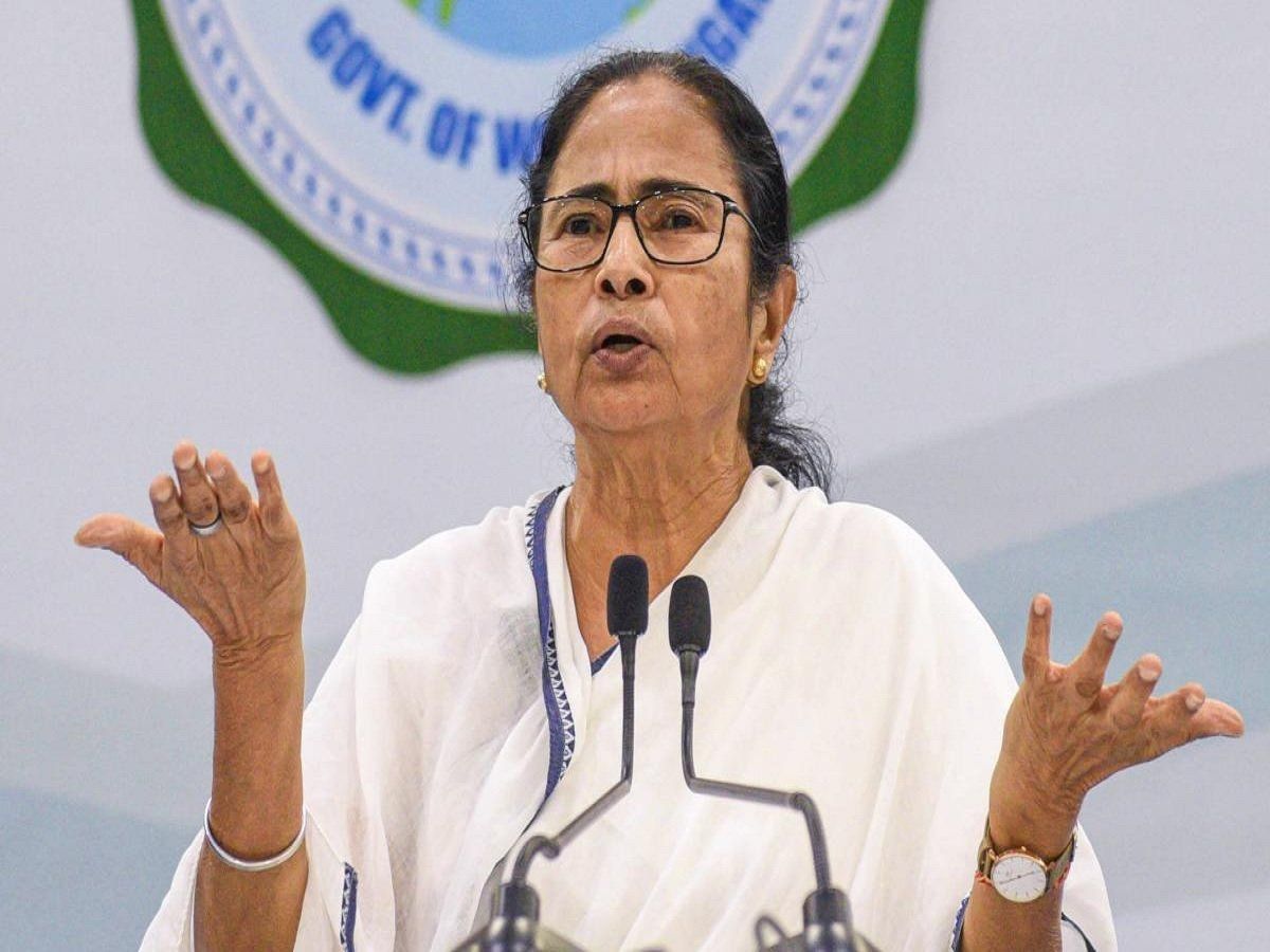 Mamta Banerjee: पश्चिम बंगाल में सियासी लड़ाई और हुई तीखी, ममता बनर्जी बोलीं..आखिर किस मोर्चे पर हैं पीछे