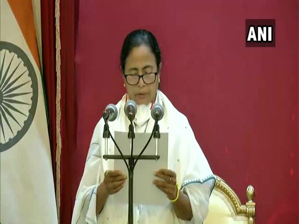 Mamta Banerjee swearing in ceremony: तीसरी बार पश्चिम बंगाल की कमान संभालेंगी 'दीदी', शपथ ग्रहण आज